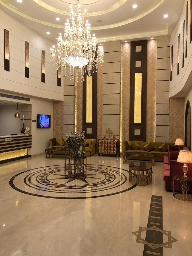 Hotel Imperia Suites Джаландхар Екстер'єр фото